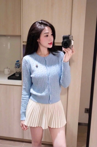 A782- Áo len Cadigan xanh nhạt thêu GẤU full tem