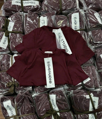 A178-Áo thun díp đỏ kín cổ màu đỏ đô