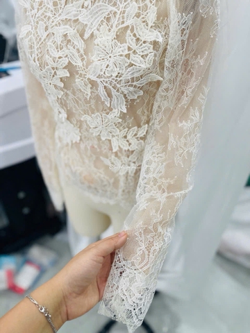 A797- Áo len 2 lớp tỉa chân đính thủ công màu be cao cấp