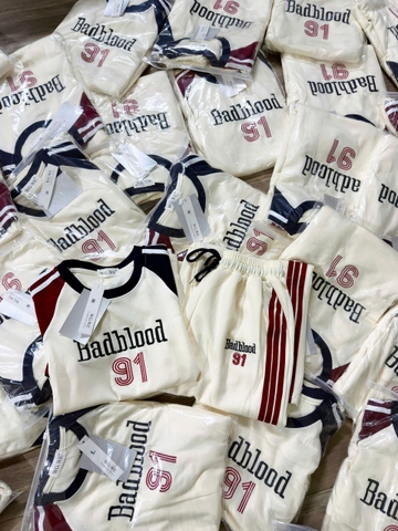 Set870-Bộ cotton nỉ màu be thêu chữ BLOOD áo cộc quần dài