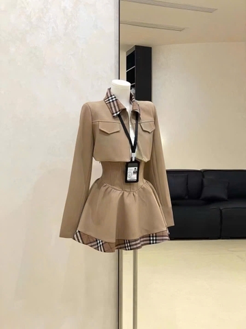 SET398- SET PHỐI ÁO VEST KHOÁ MIX VÁY XOÈ COSSET 2 LỚP