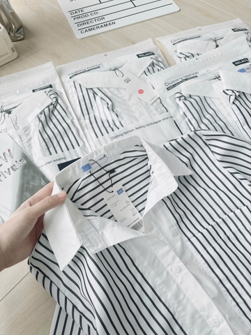 ☘️A208-ÁO SƠ MI GU TRẮNG PHỐI KẺ CHẤT THÔ LỤA