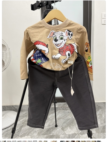 Bt780- Bộ ao cotton cứu hộ màu nâu mix quần jeasn màu ghi