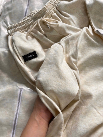 SET807-Bộ nỉ tăm áo khoá kéo phối quần ống suông màu be