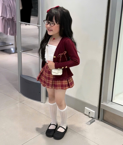 Setkid01- Set váy bé gái màu đỏ cúc đồng thiết kế CV có lót