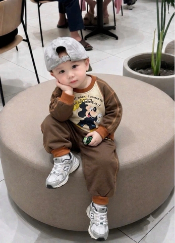 BT1095- Bộ nỉ hai da phối nâu viền chỉ minibebe