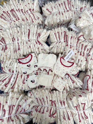 CB311- Combo 3 bộ trắng bi viền đỏ bé gái mix legging chất cotton