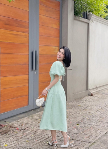 Đầm xốp hạt cổ vuông tay bồng cup ngực buộc dây lưng 2 màu