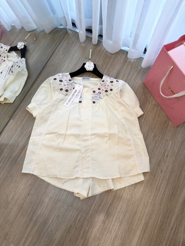 SeT969- Set thêu cộc trước ngực dáng BBD màu be