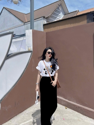 Set880-SEt áo thun ngựa trắng phối chân váy midi đen