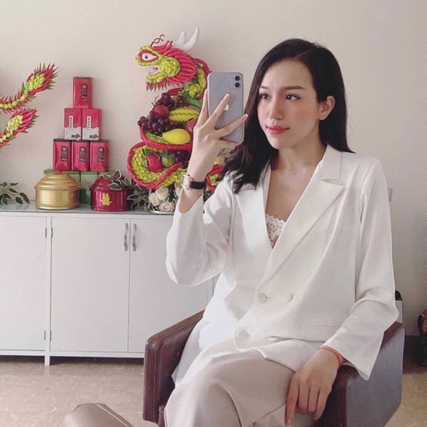 ⚡️ÁO VEST SUÔNG THIẾT KẾ⚡️Áo Vest suông 1 lớp cúc bọc 2 màu đen trắng