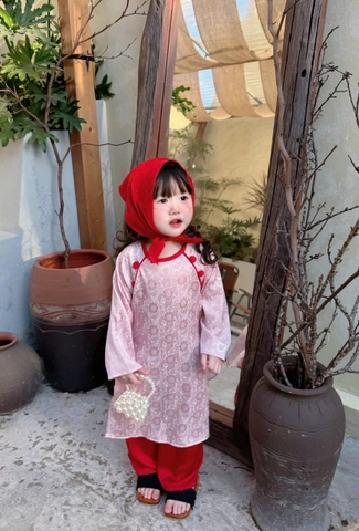Bt767- Bộ áo dài bé gái màu hồng quần đỏ kèm khăn
