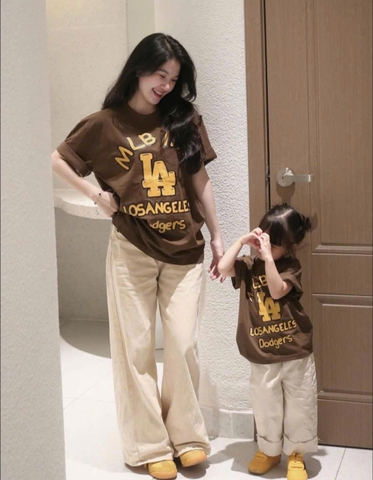 A245- Áo phông nâu mẹ con full tem chất đẹp