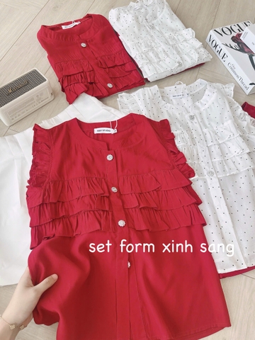 SET652-Set áo sơ mi bèo chấm bi phối quần short tafta đỏ trắng