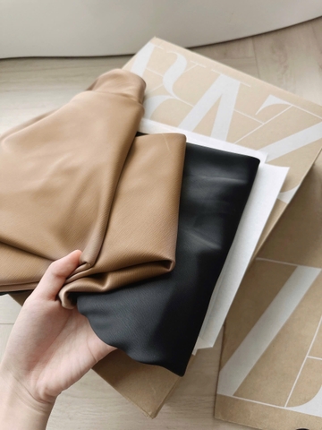 CV001- Chân váy lụa dáng xoè 2 màu vàng đồng- đen chất lụa vân dày dặn