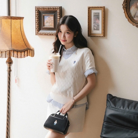 A604-Áo len dệt kim cổ V thêu gấu 4 màu hàng nhà máy đủ tem