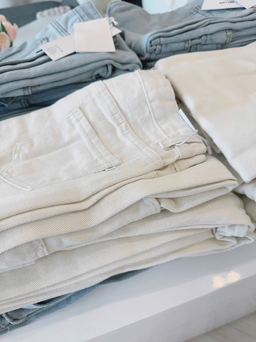 Quan063- QUẦN jean suông túi hộp 2 màu xanh trắng