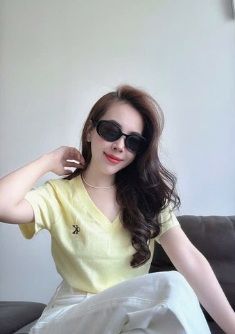 🍀 SEt920- SET CÔHC  VÀNG CỔ TIM LOGO THÊU QUẦN SHORtT 🌷