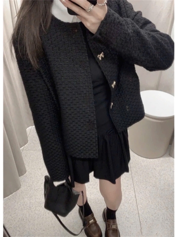 A153-ÁO khoác dạ đen đính nơ cổ tròn ZR