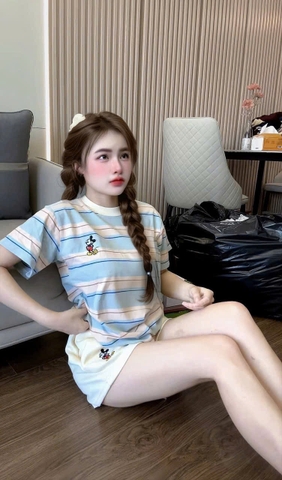 SET656-Set mặc nhà áo thun mickey kẻ phối quần short trắng