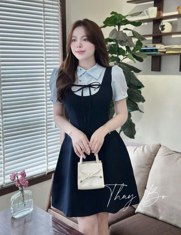Dam174- Váy xoè ngắn đen phối tay sơ mi kẻ đính nơ