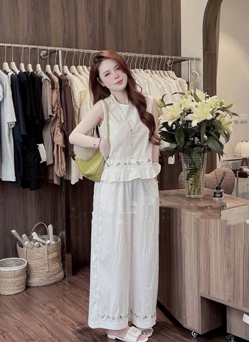 SET963-  SET ĐŨI TRẮNG THÊU GẤU PHỐI BÈO QUẦN SUÔNG