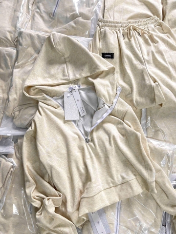 SET807-Bộ nỉ tăm áo khoá kéo phối quần ống suông màu be