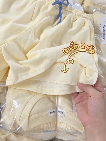 set1035- Set áo thun vàng dài phối quần cộc 2 lớp