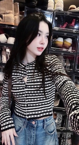 A411- Áo len CDG quảng châu hoạ tiết đen trắng