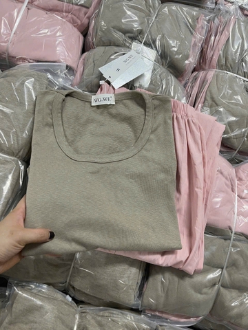 set630- Set áo thun nâu kèm quần bom màu hồng