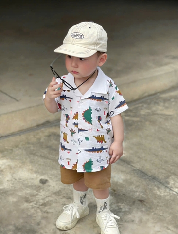 BT460- bộ áo sơ trang mi khủng long quần kaki màu be