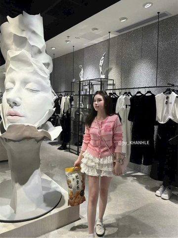 A426- Áo len dệt kim dài tay kẻ trắng hồng