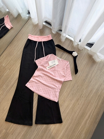 Set1035-Set áo thun bi hồng phối quần loe đen