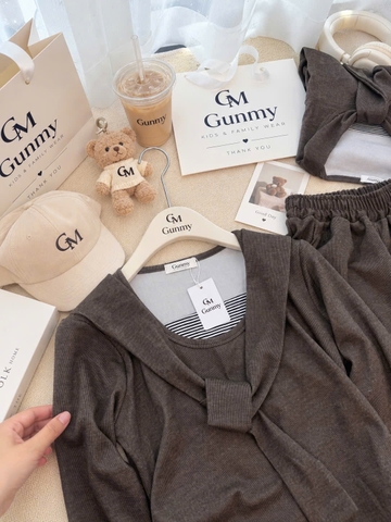 Set1061- Set áo díp lông thỏ cổ khăn phối quần suông nâu
