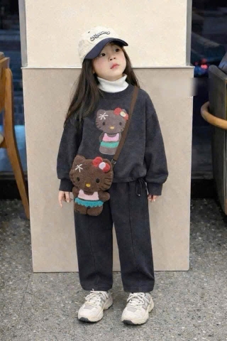 SET848-Bộ nỉ xám KITTY bo gấu cho mẹ và bé