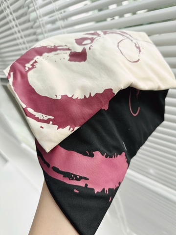 A207-ÁO thun suông trái tim Love 2 màu hàng quảng châu