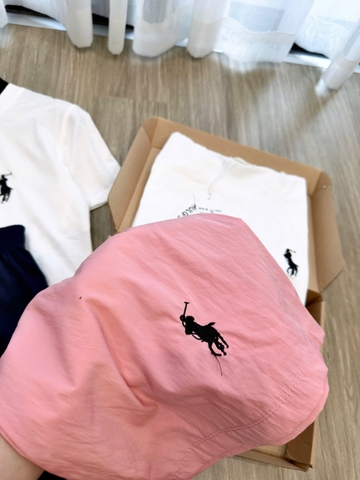 Set929- Set áo cộc trơn cổ tròn mix quần short gió thêu