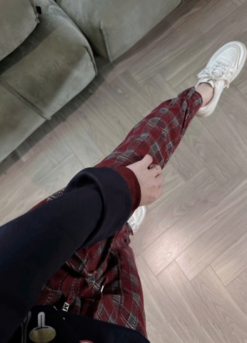 Set840- Bộ nỉ haida đen phối quần dạ kẻ suông