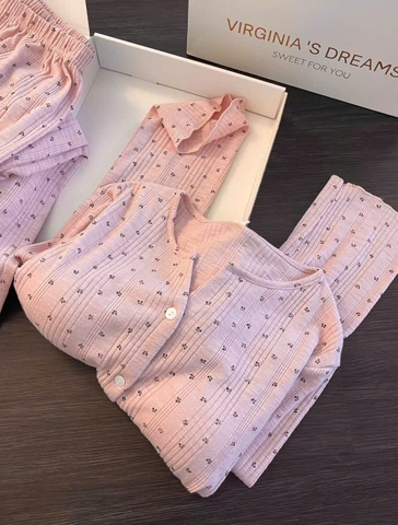 Set822- Set pijama mặc nhà màu hồng hoạ tiết hoa đen có sẵn đệm ngực