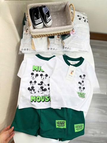 BT287- Bộ MICEY trắng xanh lá áo cotton mix quần cua