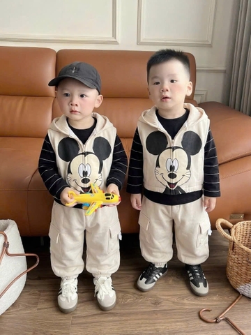 BT1048-Set 3 chi tiết áo gile trắng MICKEY đen trắng dài