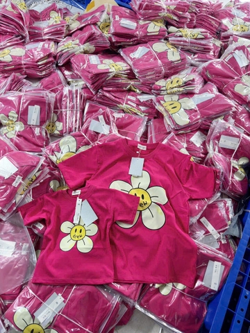 A220- Áo thun hoa màu hồng mẹ con chất cotton