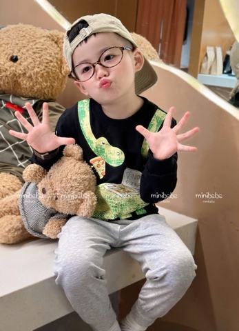 bt798- Combo 2 bộ khủng long xám-đen bé trai minibebe