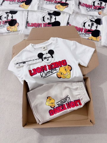 BN111-Bộ LION KING trắng be áo cotton mix quần nỉ cua