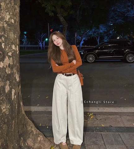 Quan130- Quần jeans suông ống trắng ngà dài 100 cm