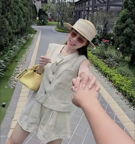 Set871-set áo linen gile phối ren kèm quần short