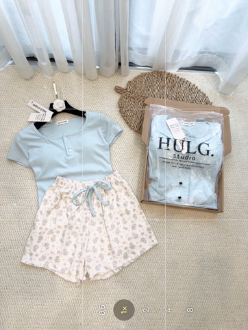 SET1031- Set áo thun xanh sẵn đệm ngực  phối quần cộc hoa