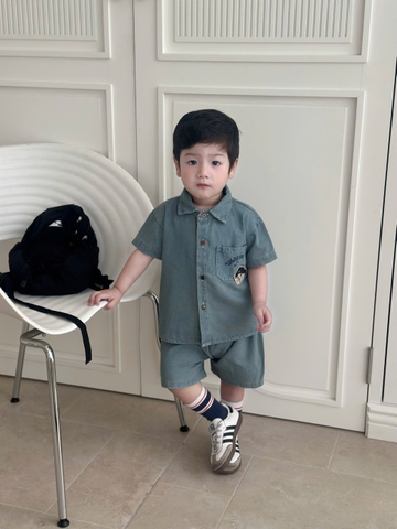 BT863-Bô jean cộc tay thêu gấu cho bé 9-25kg