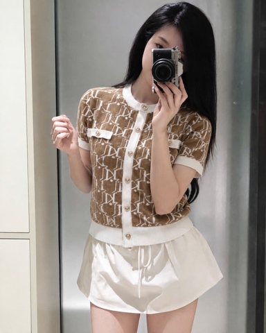 a661-Áo len dệt kim cộc tay nâu viền trắng cúc đồng
