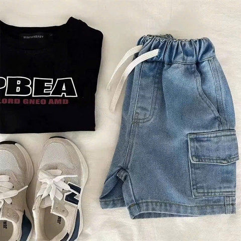 BT817- Bộ áo thun đen cộc tay kèm quần jean cho bé